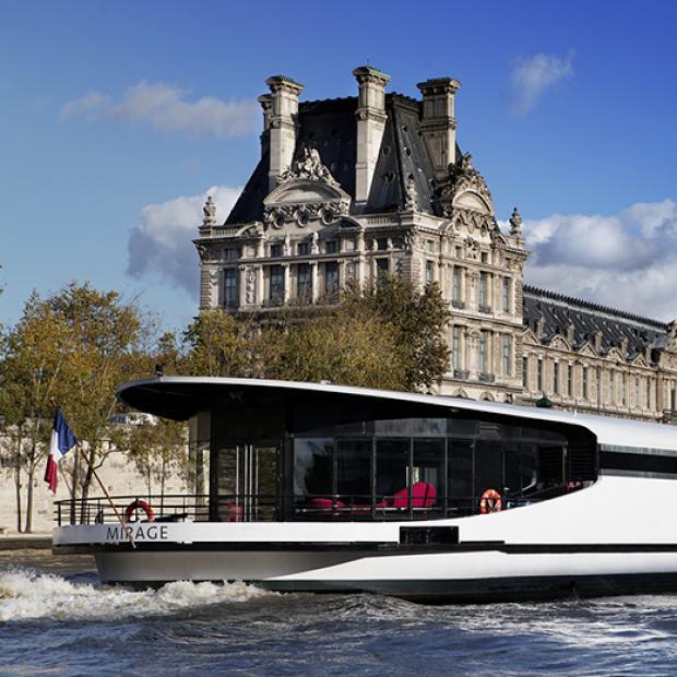 mirage-poupe-nom-du-yacht